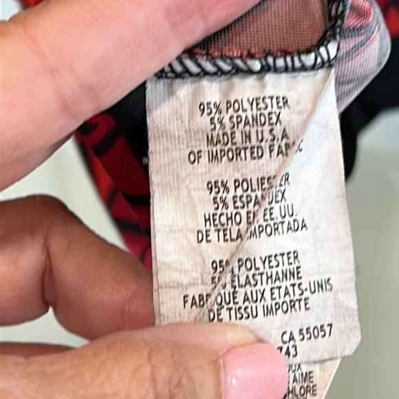 Tiana B. Jersey Geometric Print Dress in Shades of Red,Pink, Rust, & Black sz14 - Picture 7 of 7